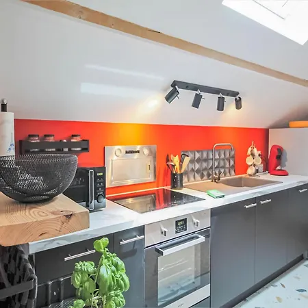 Romantic In Saint-quirin, Cleaning Included Appartement