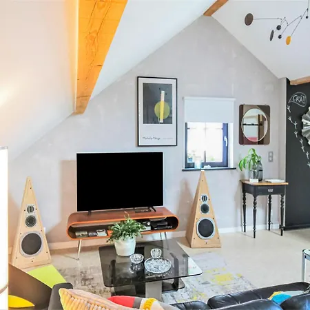 Romantic In Saint-quirin, Cleaning Included * Saint-Quirin