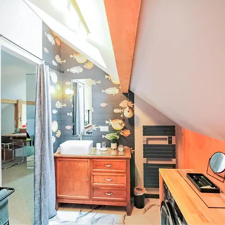 Romantic In Saint-quirin, Cleaning Included * Saint-Quirin